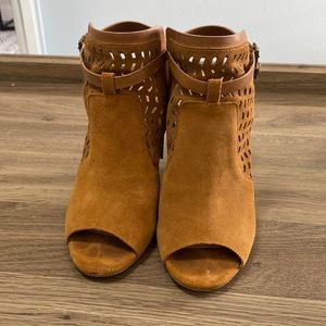 BCBGeneration sandal